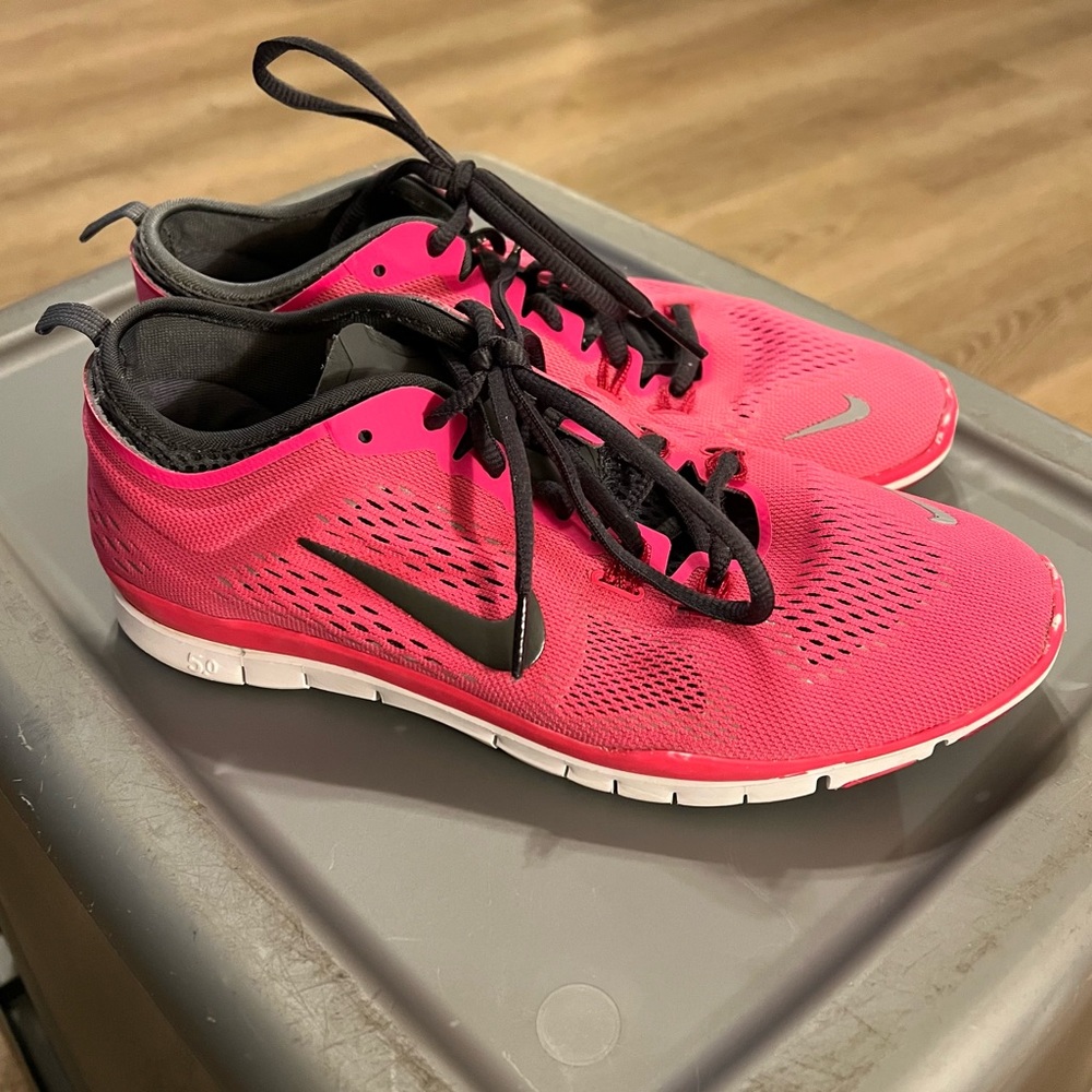 Nike Free 5.0 TR Fit 4 Hot Pink Sneakers
